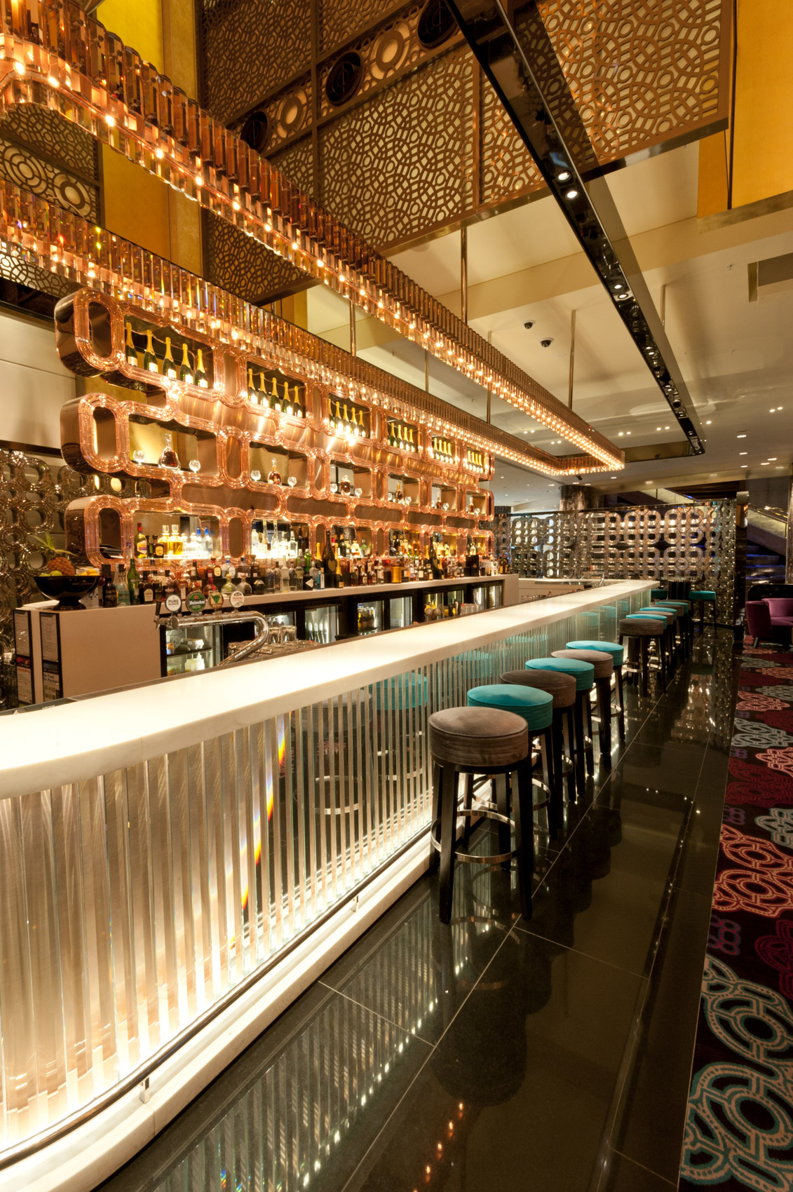 CLD Atrium Bar 03